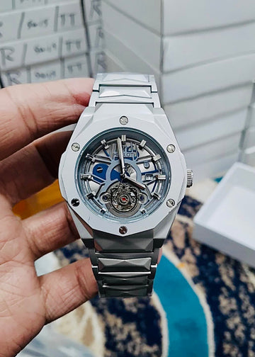 Hublot Cut Semi-Automatic – Heavy Build
