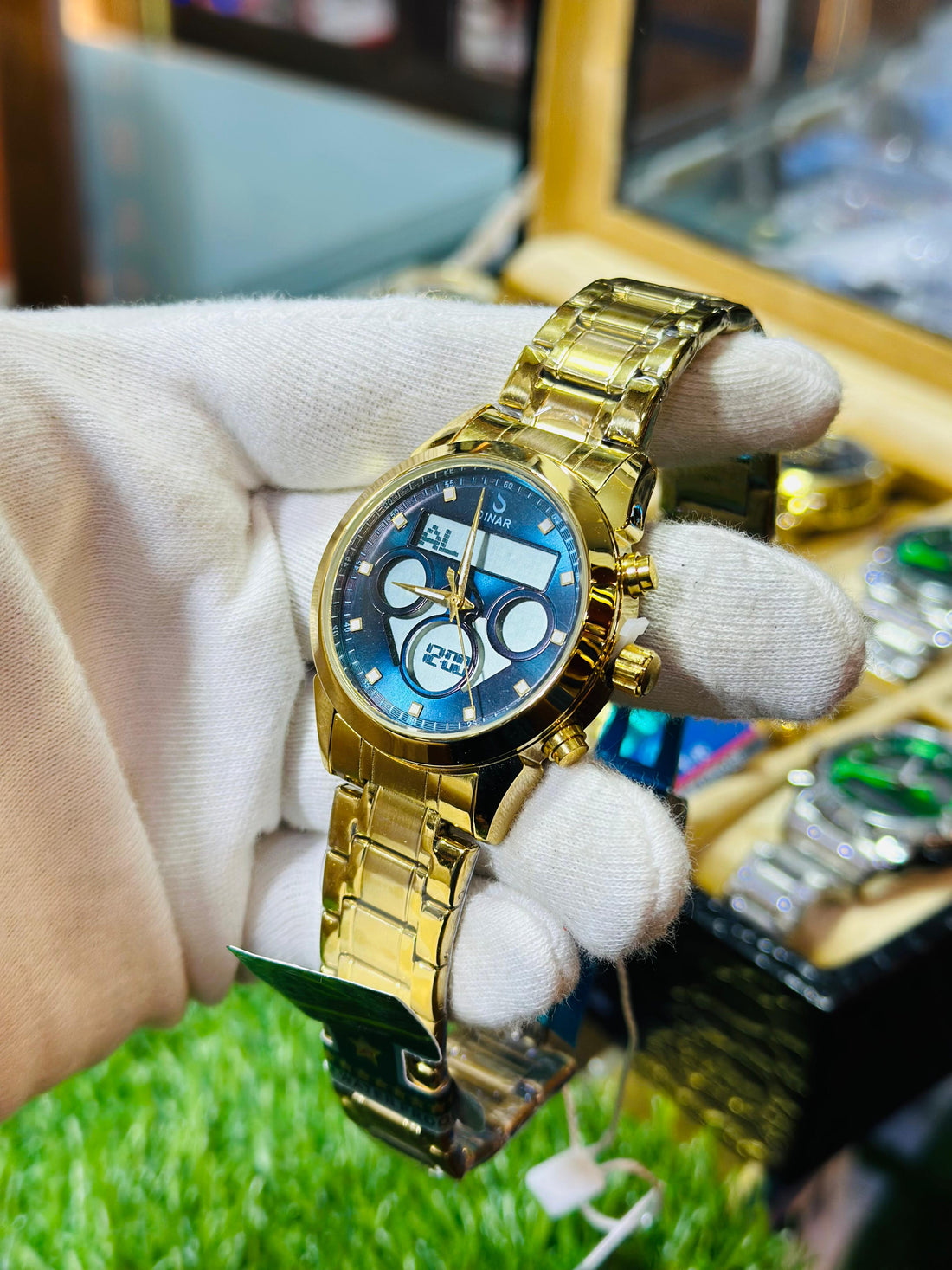 Al Fajar Premium Gold Edition Watch – Waterproof Design