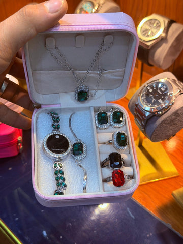 Luxury Ladies Watch – 7-in-1 Gift Set